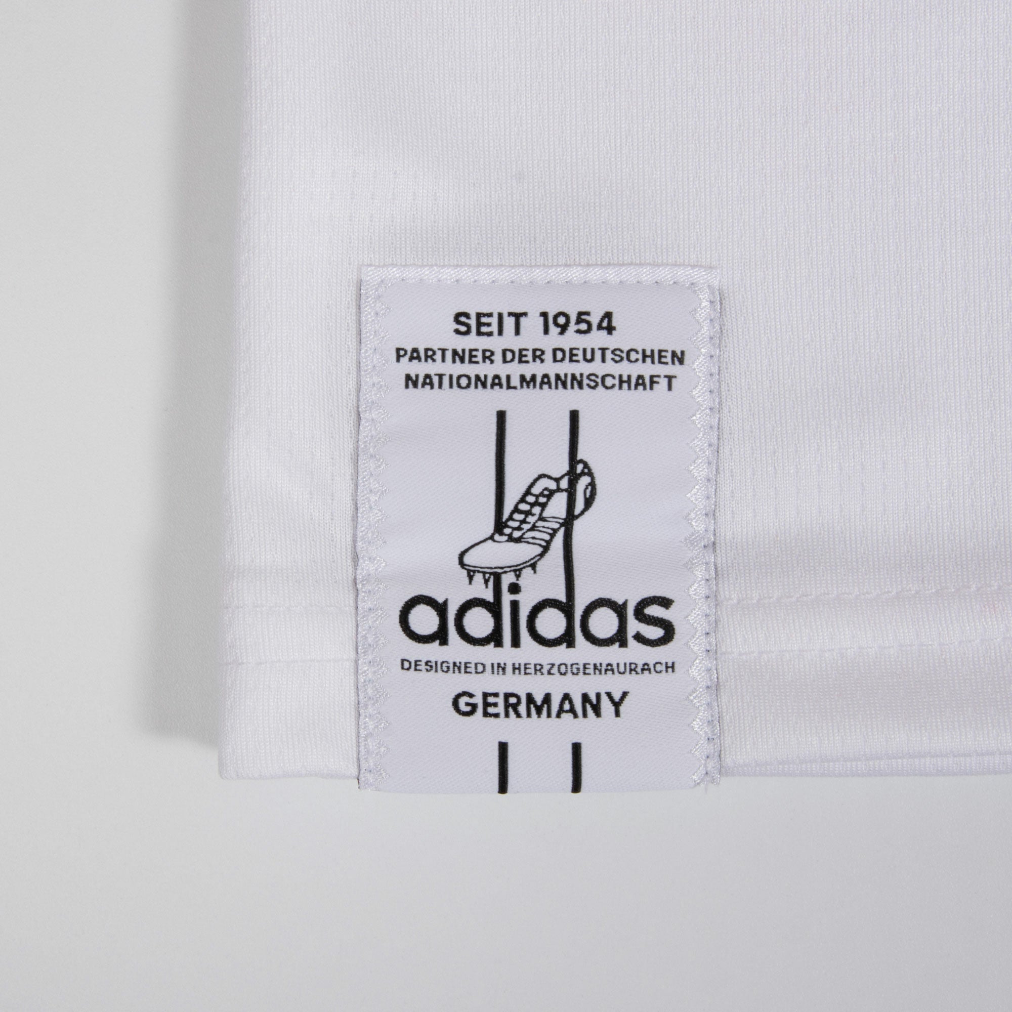 Camisa Adidas Alemanha 2025/26 Home Versão Torcedor