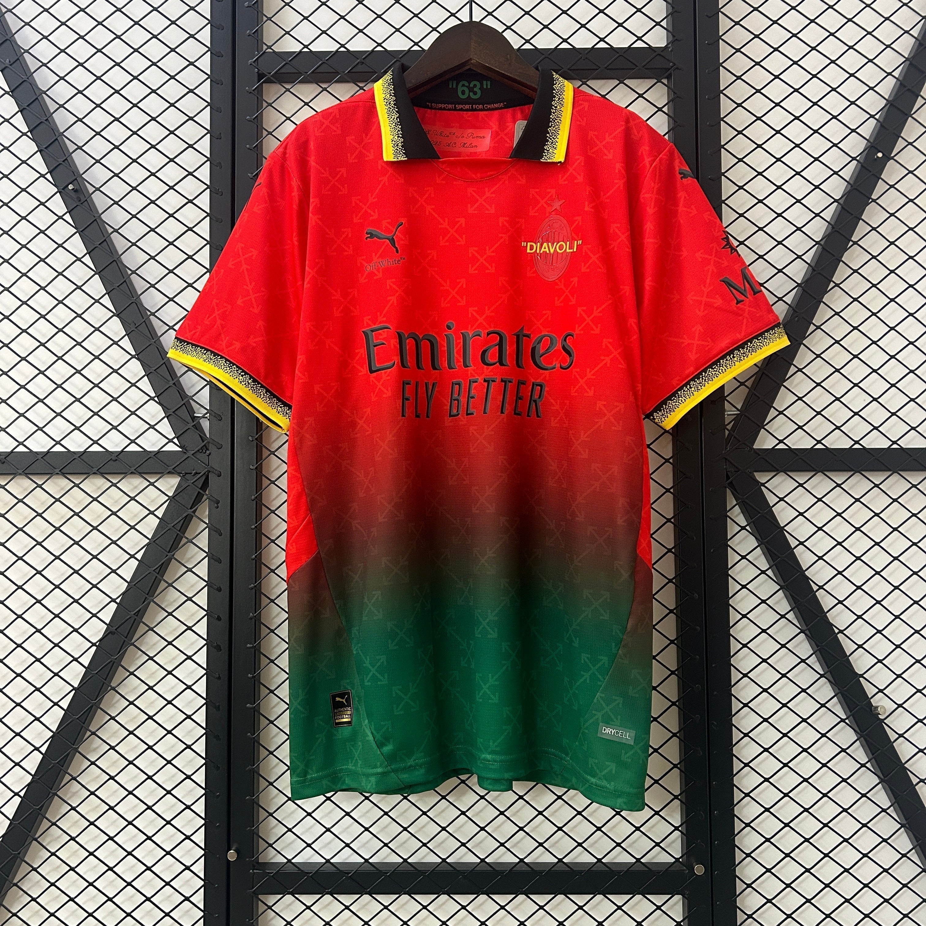 Camisa A.C Milan Edição Co-Branded 25/26 - Masculina Puma - Vermelha e verde